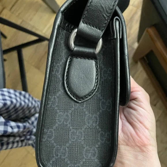 Gucci Black Shoulder Bag - Picture 11 of 13